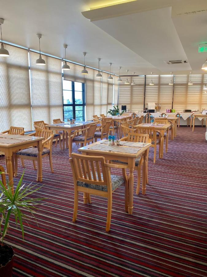 Pensiunea Rix Rooms Focșani Bagian luar foto