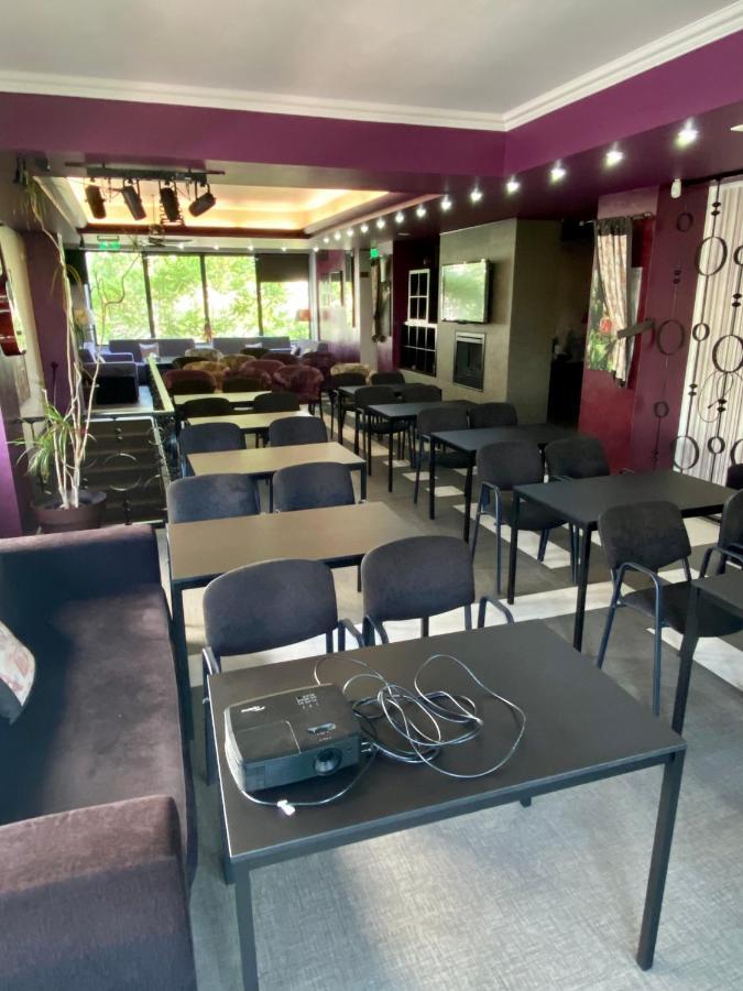 Pensiunea Rix Rooms Focșani Bagian luar foto