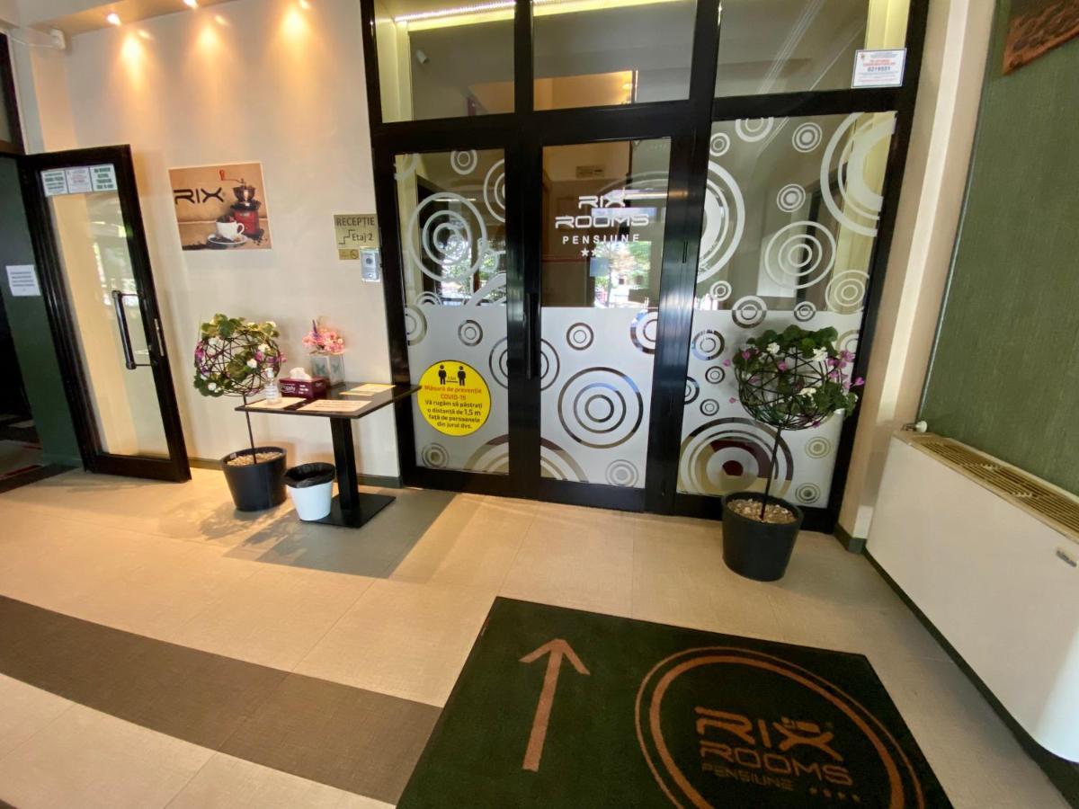 Pensiunea Rix Rooms Focșani Bagian luar foto