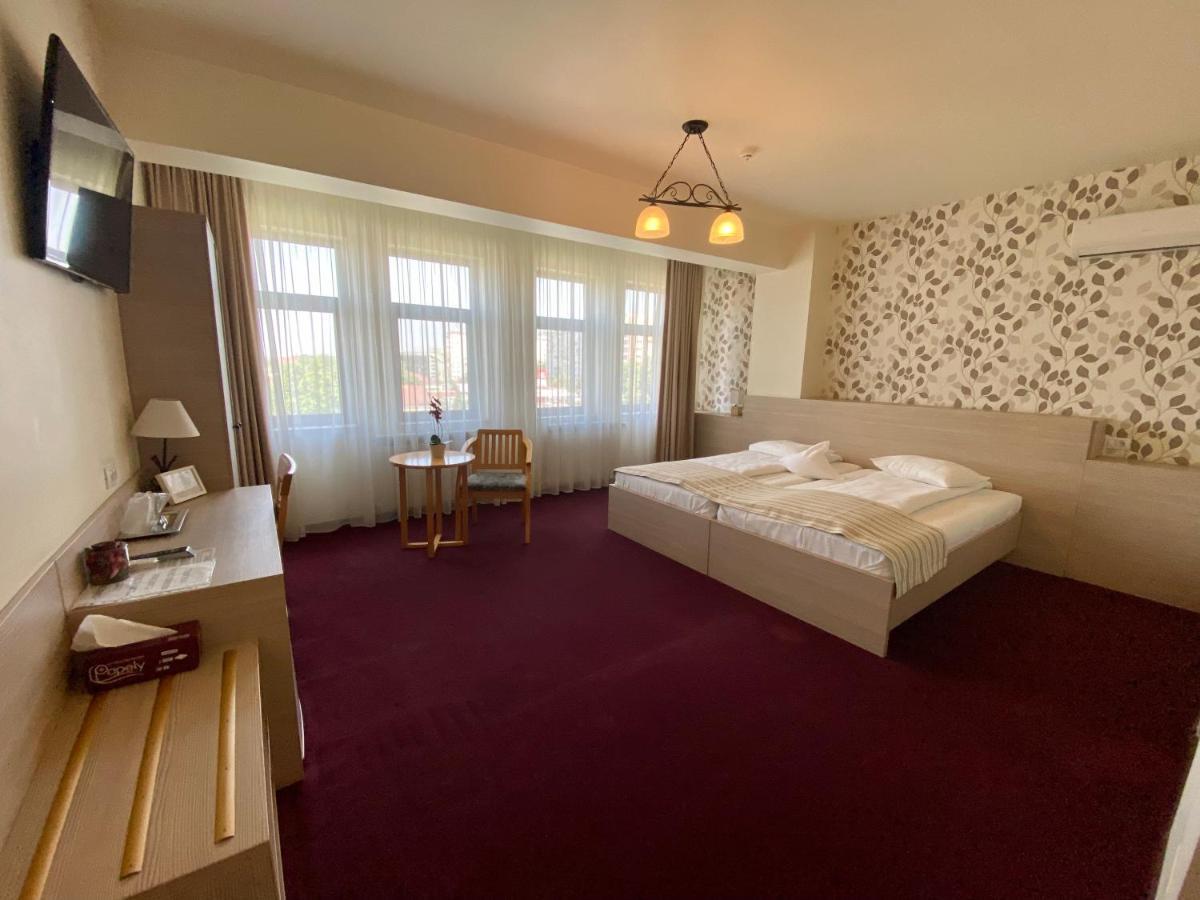 Pensiunea Rix Rooms Focșani Bagian luar foto
