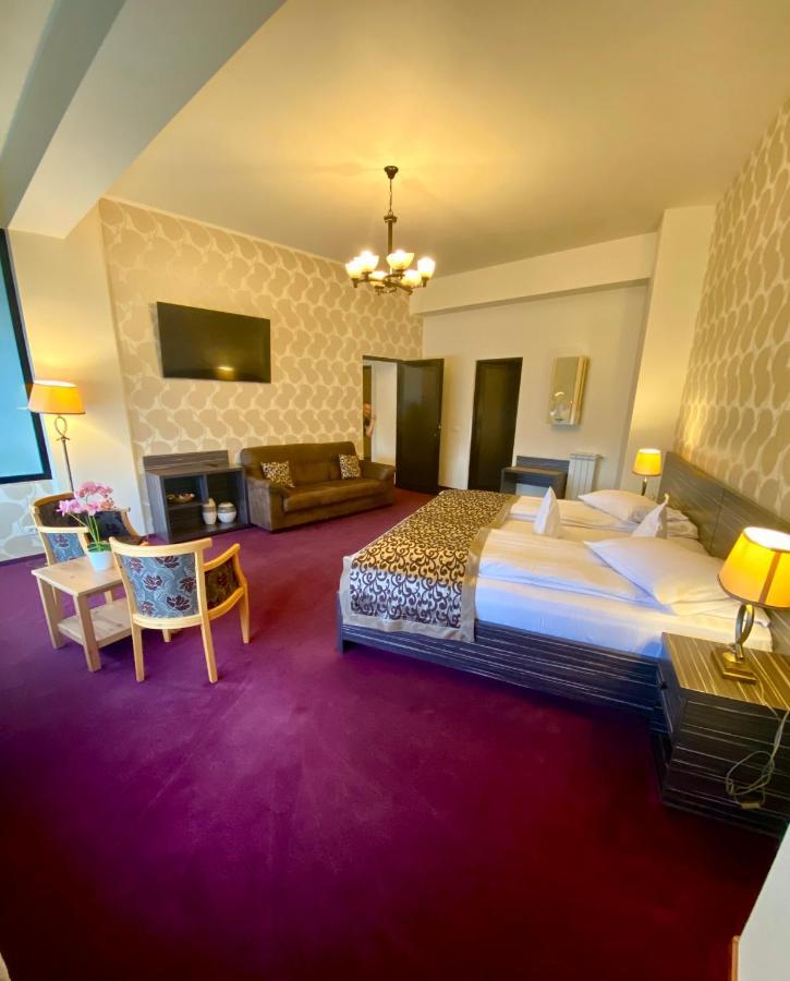 Pensiunea Rix Rooms Focșani Bagian luar foto
