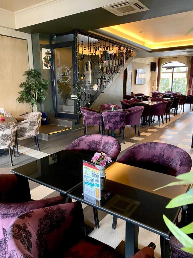 Pensiunea Rix Rooms Focșani Bagian luar foto
