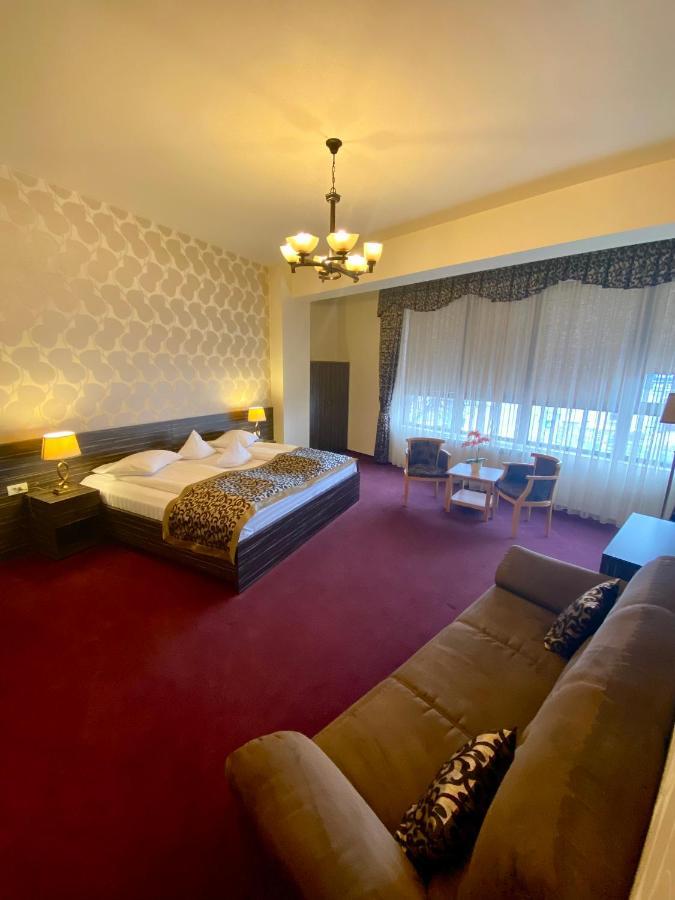 Pensiunea Rix Rooms Focșani Bagian luar foto